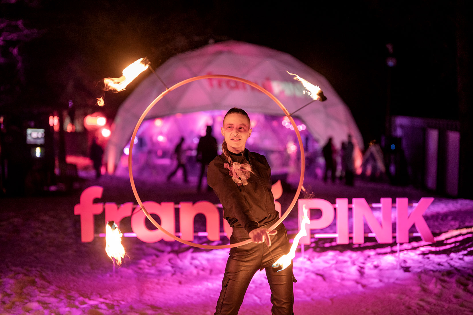 09 lanzamiento marca Franui pink fiesta evento dupla planners patagonia argentina bariloche