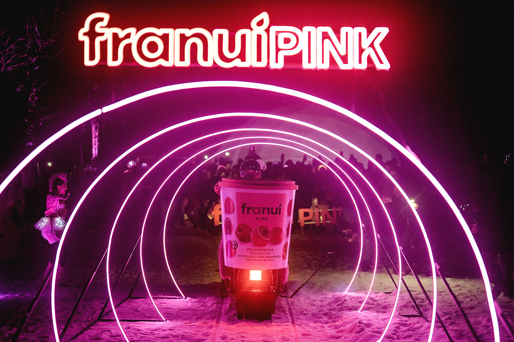 15 lanzamiento marca Franui pink fiesta evento dupla planners patagonia argentina bariloche
