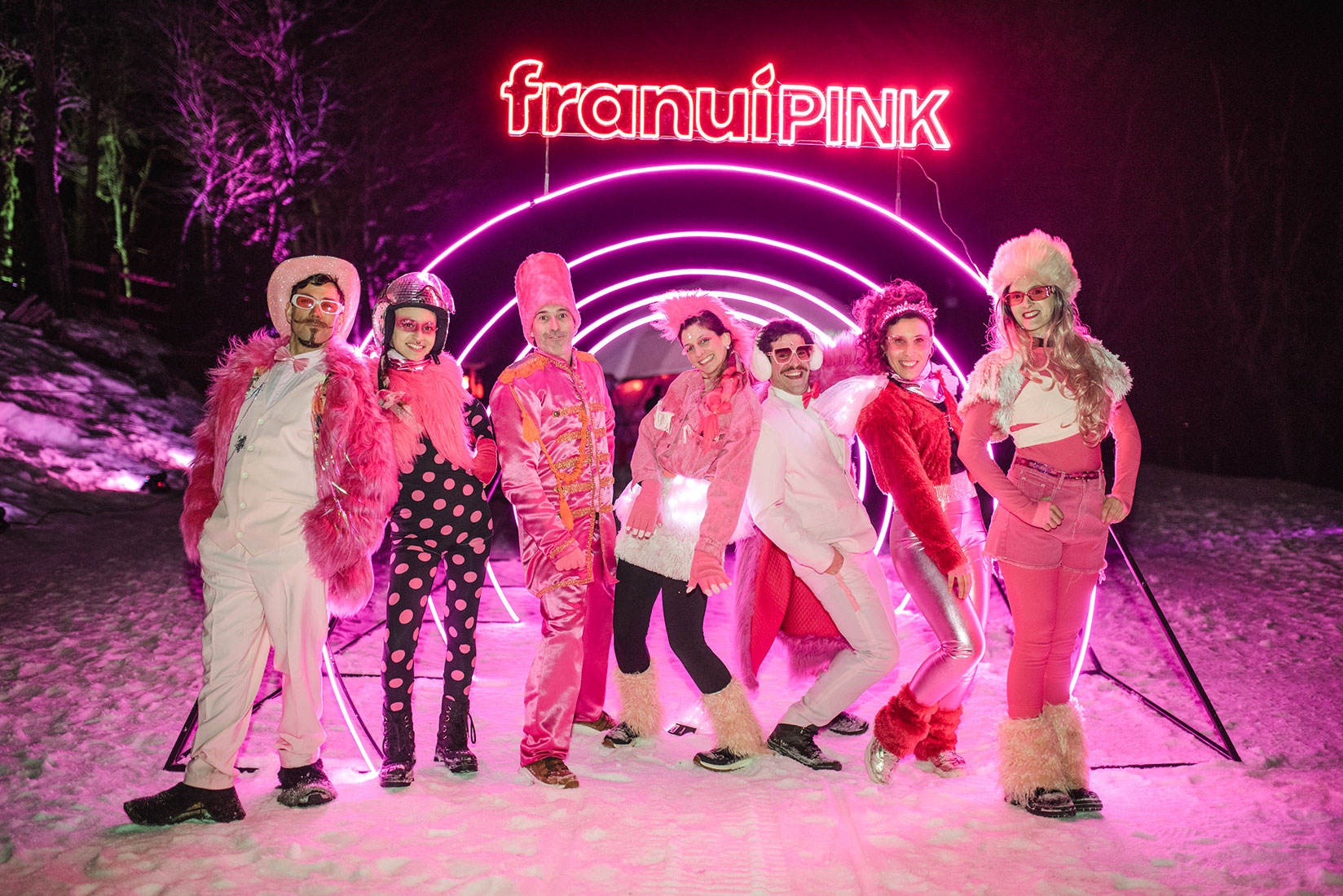 21 lanzamiento marca Franui pink fiesta evento dupla planners patagonia argentina bariloche